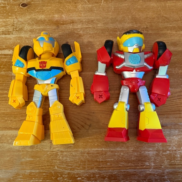 Transformers Rescue Bots Mega Mighties Bumblebee Hot Shot Figures Collectible - Picture 1 of 2